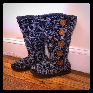 Muk Luks multi blue boots!
